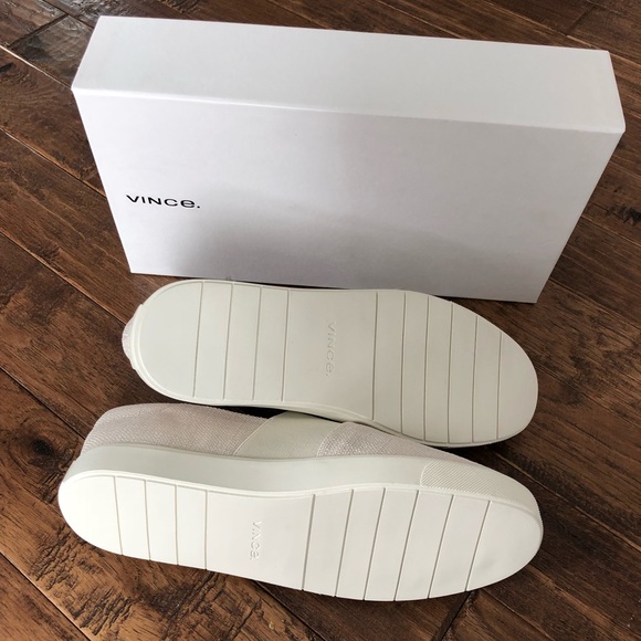 Last Pair! Vince Corbin Pull-on Sneakers Off-White - Picture 3 of 8